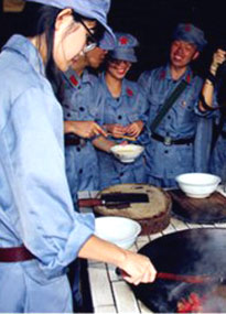 ���ϴ�W(xu��)���c�����W(xu��)Ժ�����龮�������r(n��ng)���}�{(di��o)�ЈF