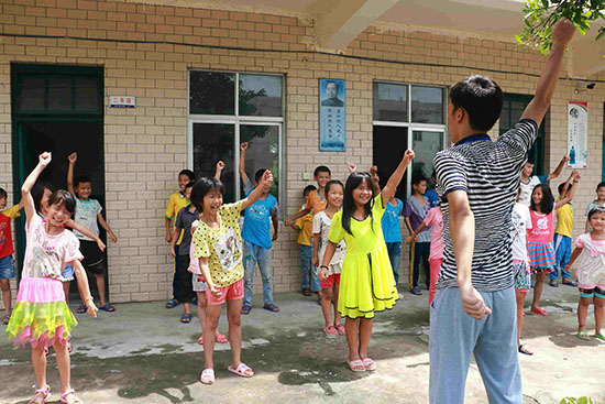 �V�|�t(y��)�ƴ�W(xu��)��΢�m���ġ�����F(tu��n)�(du��)�ڏV�|ʡ�����������(zh��n)ͬ��С�W(xu��)֧�̣�־Ը�߽�ͬ��С�W(xu��)�W(xu��)���\(y��n)��(d��ng)ǰ�������Ԝp���\(y��n)��(d��ng)������