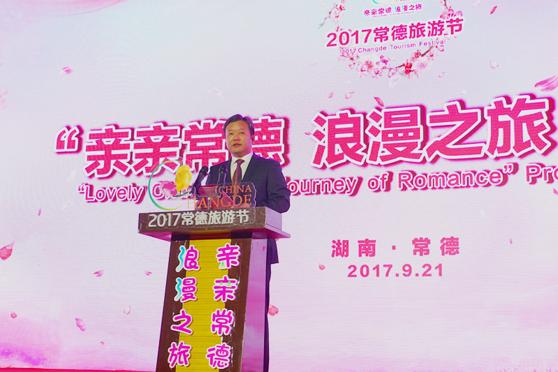 �й�������ί����ӛ�������L����܊���o�����zӰ����־�ۣ�