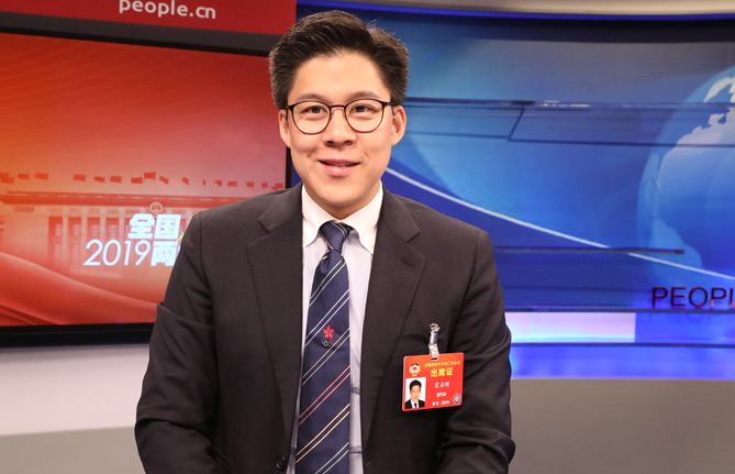 全國政協(xié)委員、香港各界青少年活動委員會執(zhí)行主席霍啟剛：推動年輕人積極參與國家發(fā)展進程